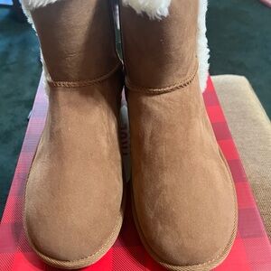True Craft Brown Shearling Winter Boots